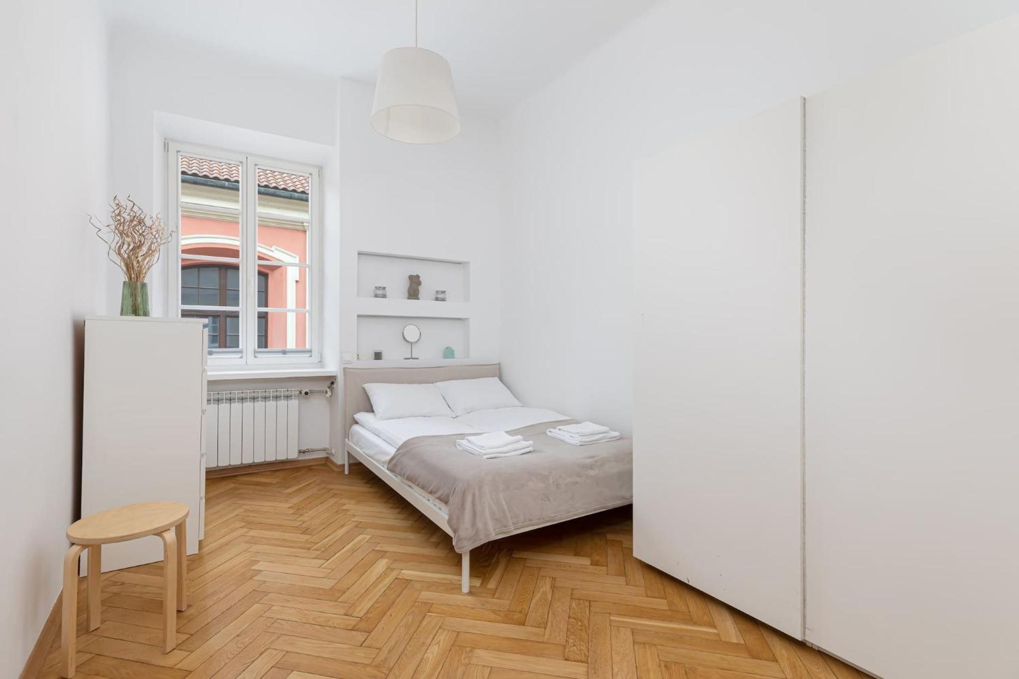 Stylish Apartment Swietojanska By Noclegi Renters Варшава Экстерьер фото