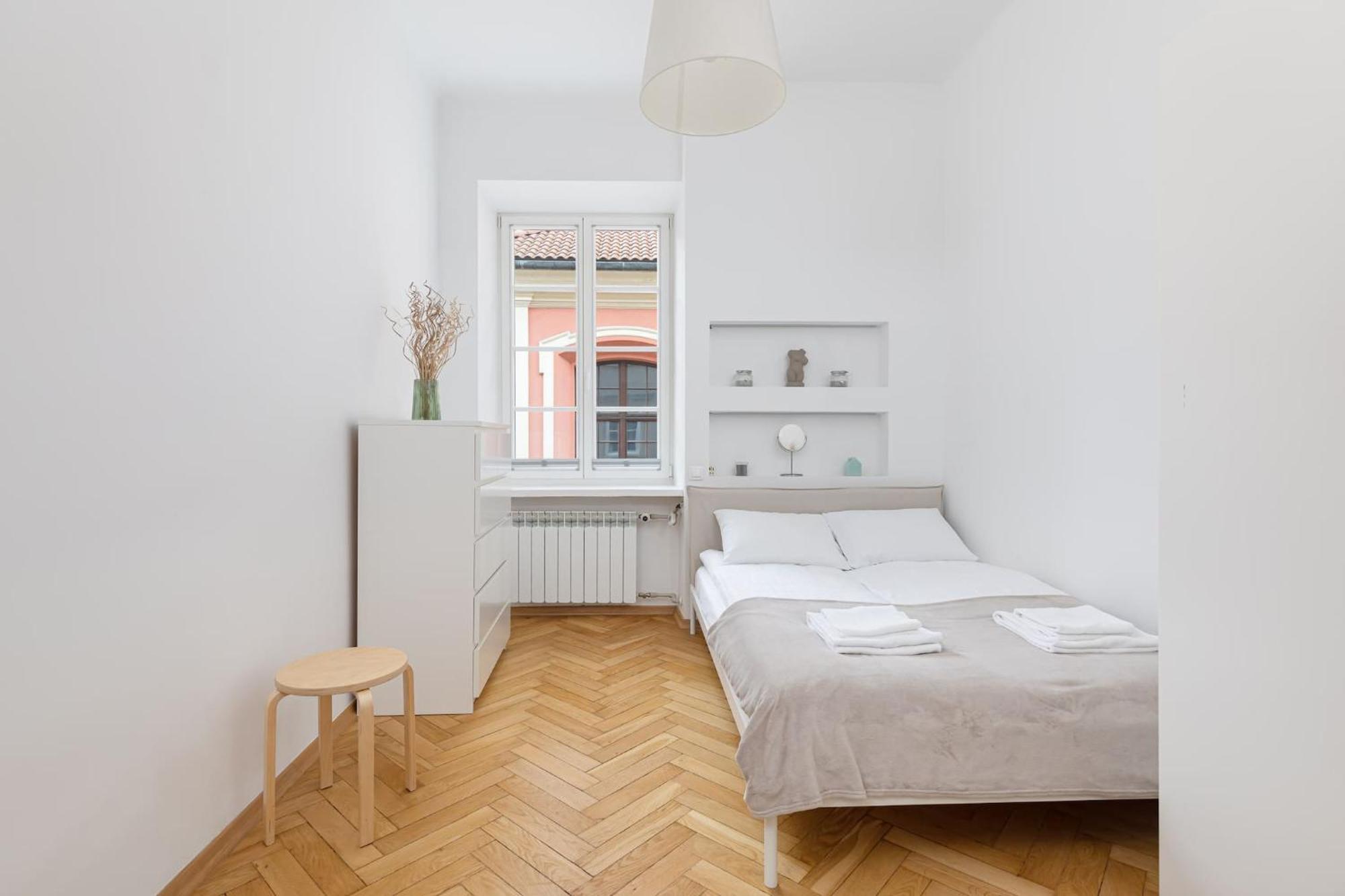 Stylish Apartment Swietojanska By Noclegi Renters Варшава Экстерьер фото